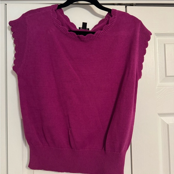 Ann Taylor Factory Scalloped-Trim Knit Tank in Fuchsia - Picture 3 of 6